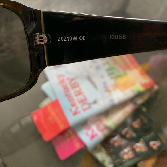 Louis Vuitton 100% Authentic Sunglasses - Picture 10 of 11